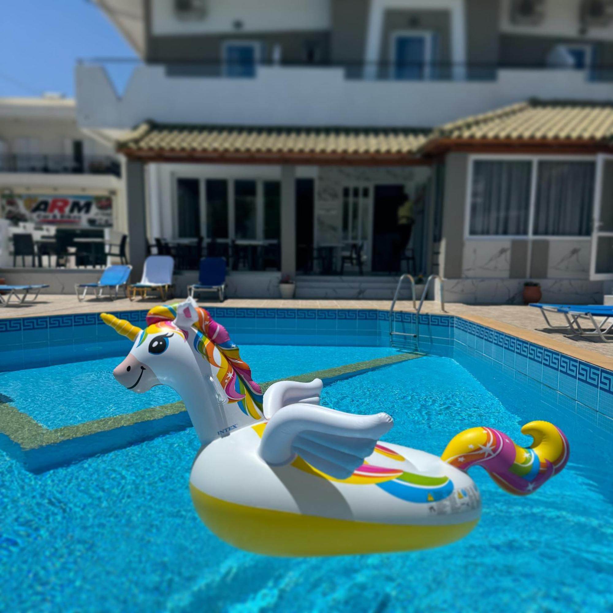 Simple Hotel Hersonissos Sun Exterior foto